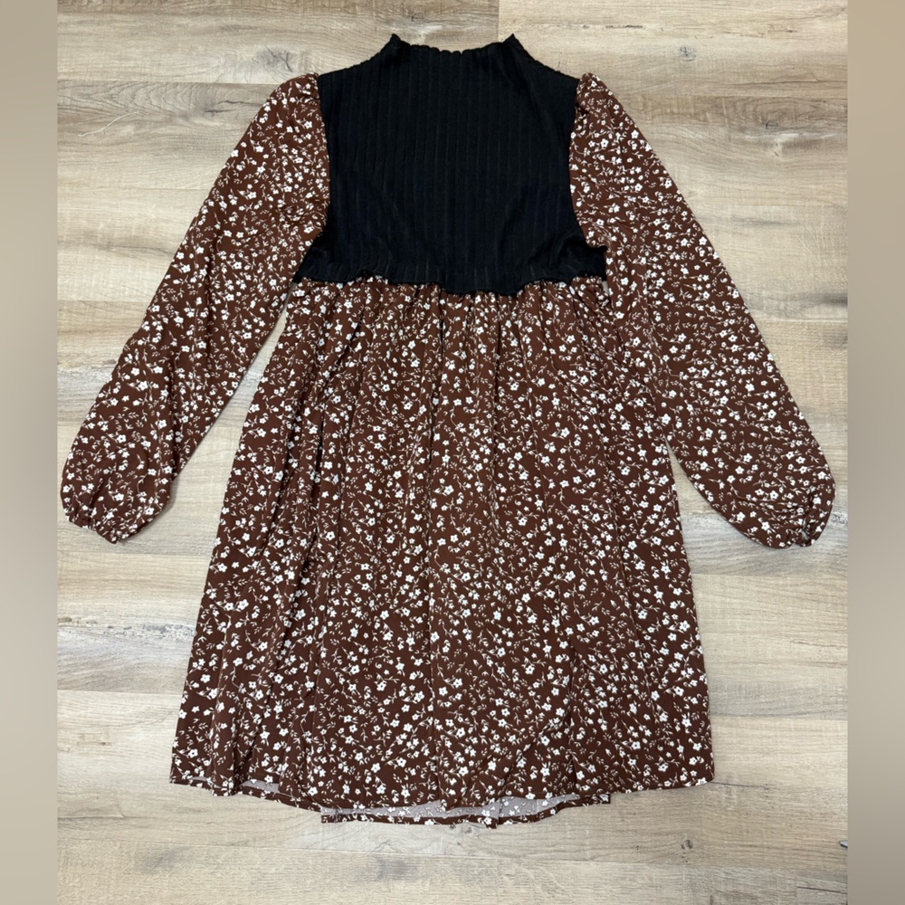Floral Brown Long Sleeve Dress with Black top - Picture 2 of 6